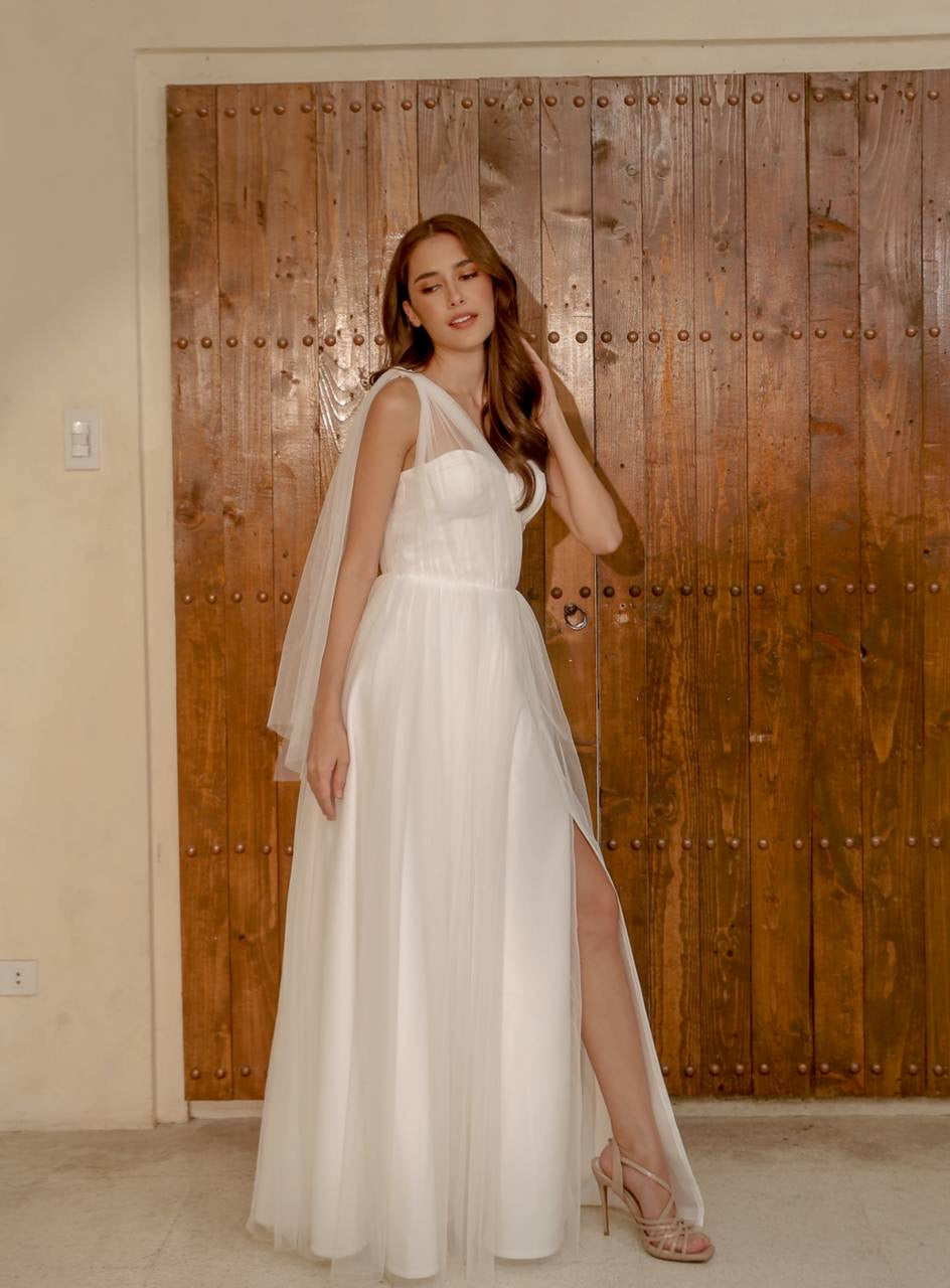 Venus Gown – Apt Clothing